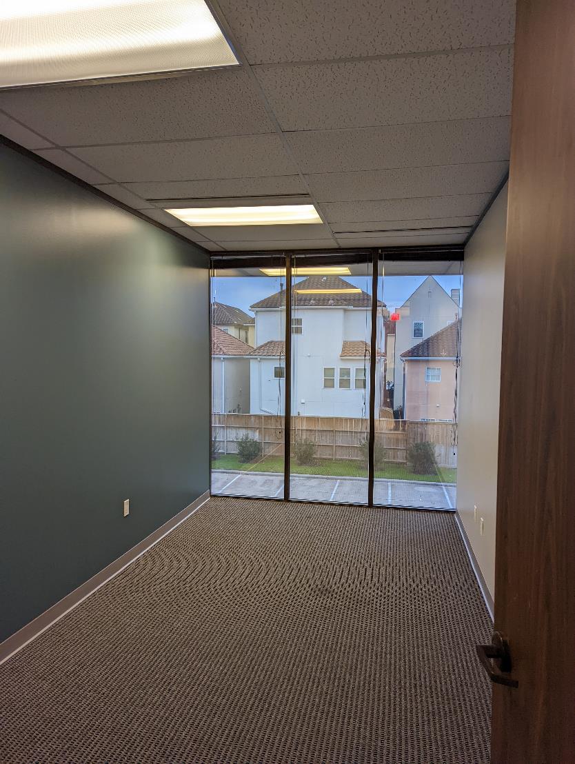 7100 Regency Square Boulevard - 17x246-sm