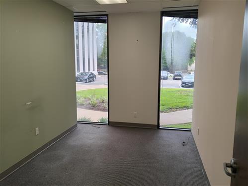 6201 Bonhomme Road - 18x170N-sm