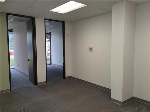 6201 Bonhomme Road - 18x170N-sm