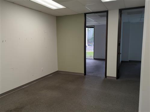 6201 Bonhomme Road - 18x170N-sm