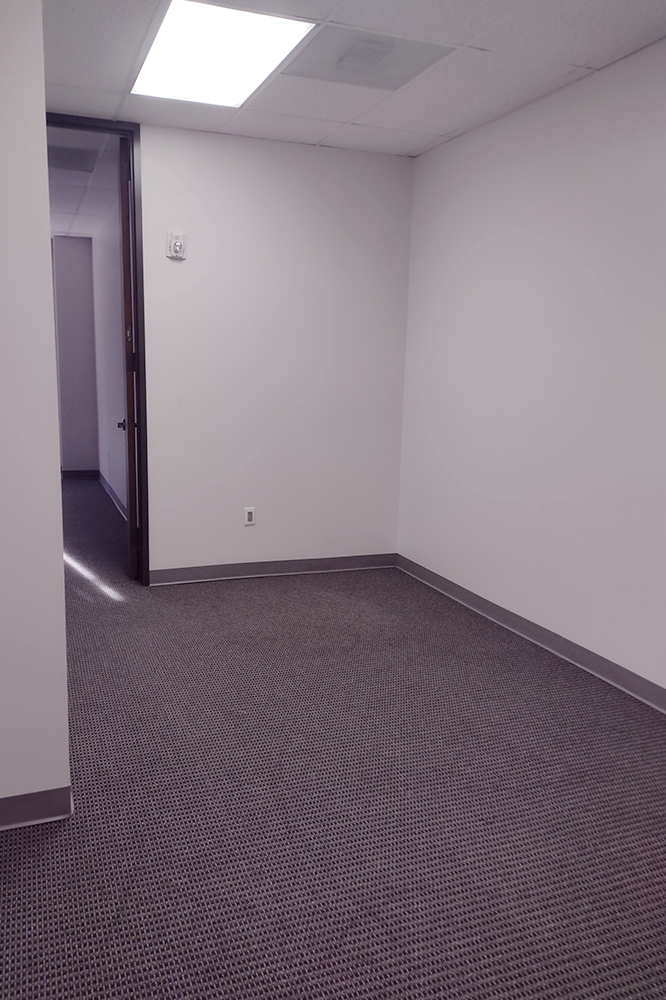 1-UI177Nx18.jpg
