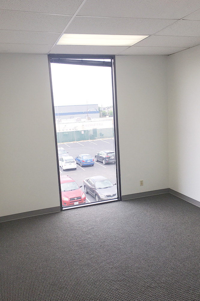 6201 Bonhomme Road - 18x210N-sm