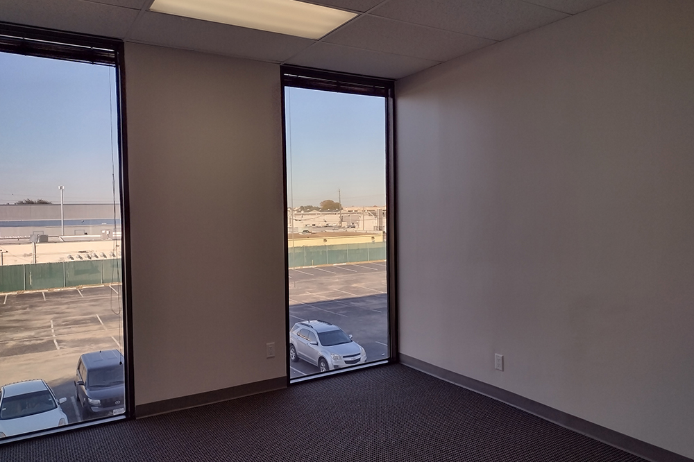 6201 Bonhomme Road - 18x212N-sm
