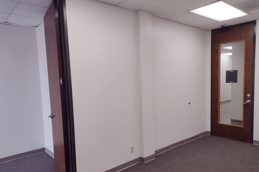 3-UI285Nx18.jpg