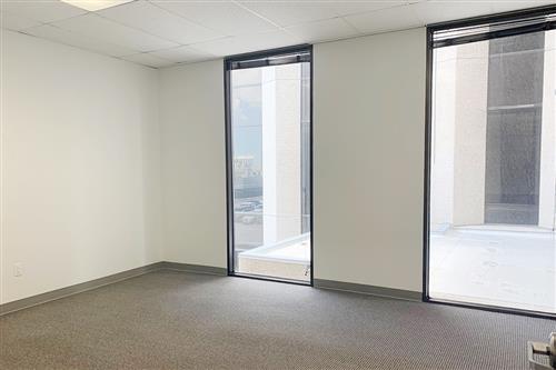 6201 Bonhomme Road - 18x290N.WS-sm