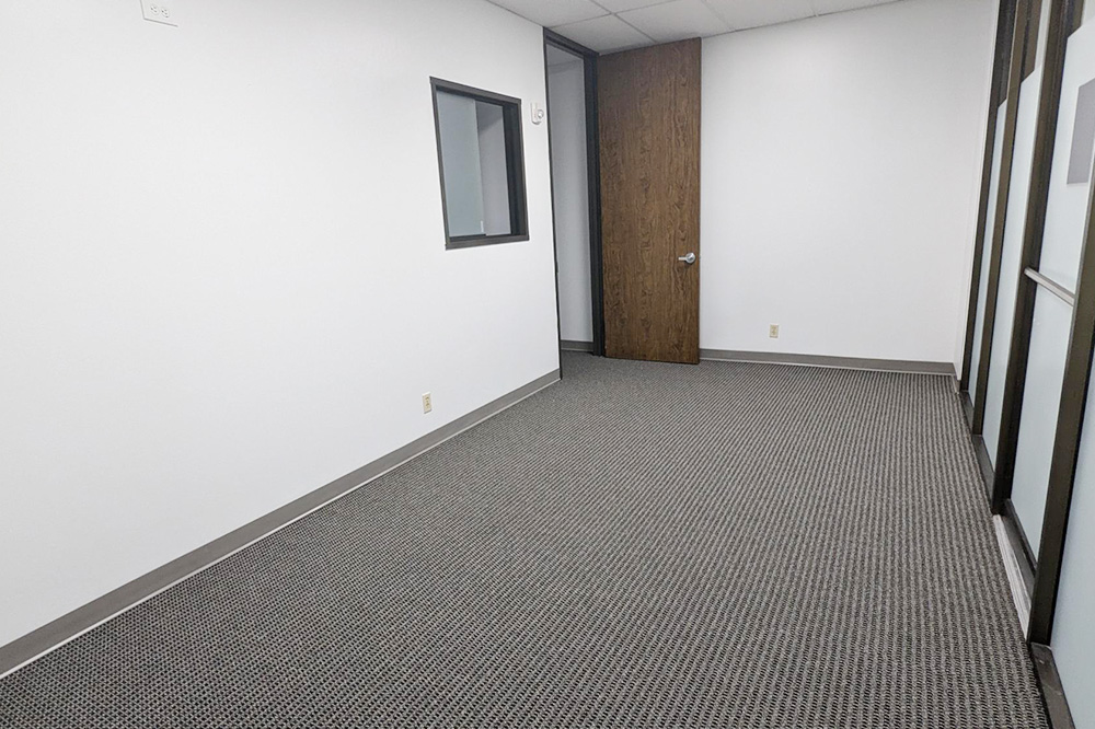 6201 Bonhomme Road - 18x304N-sm