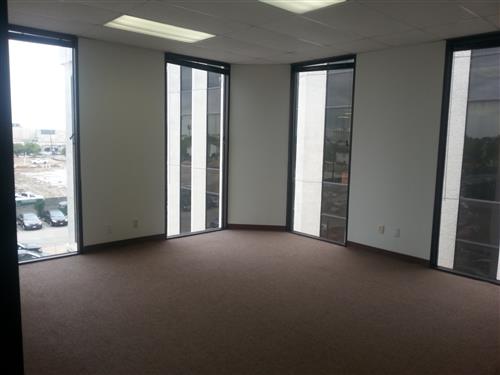 6201 Bonhomme Road - 18x306N-sm