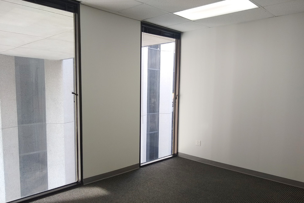 6201 Bonhomme Road - 18x308N-sm