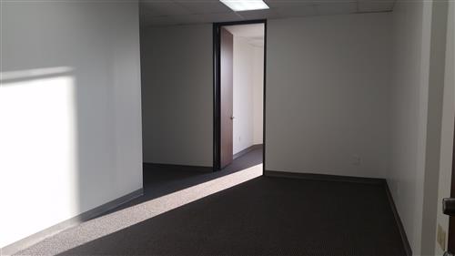 1-UI330Nx18.jpg