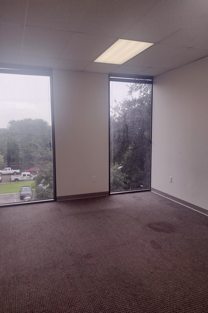 6201 Bonhomme Road - 18x354N-sm