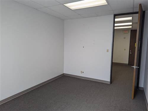 6201 Bonhomme Road - 18x370N-sm