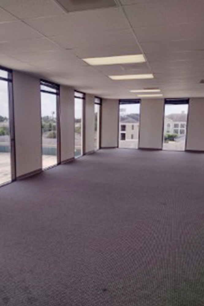 6201 Bonhomme Road - 18x390N-sm