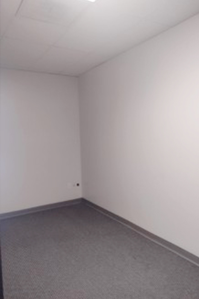 6201 Bonhomme Road - 18x390N-sm