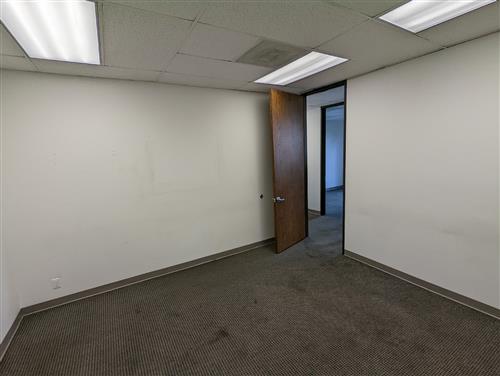 6201 Bonhomme Road - 18x425N-sm