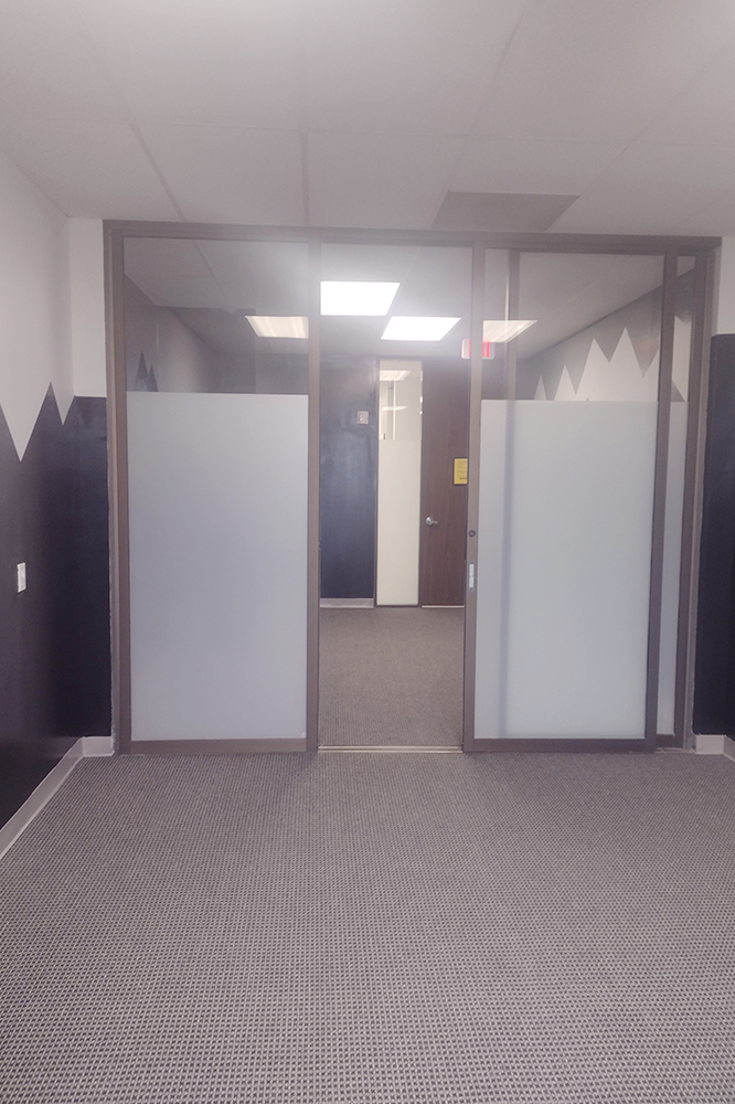 3-UI427Nx18.jpg