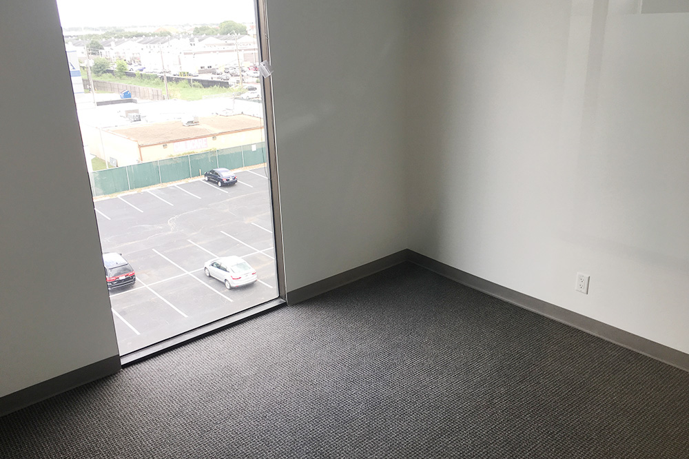 6201 Bonhomme Road - 18x467N-sm