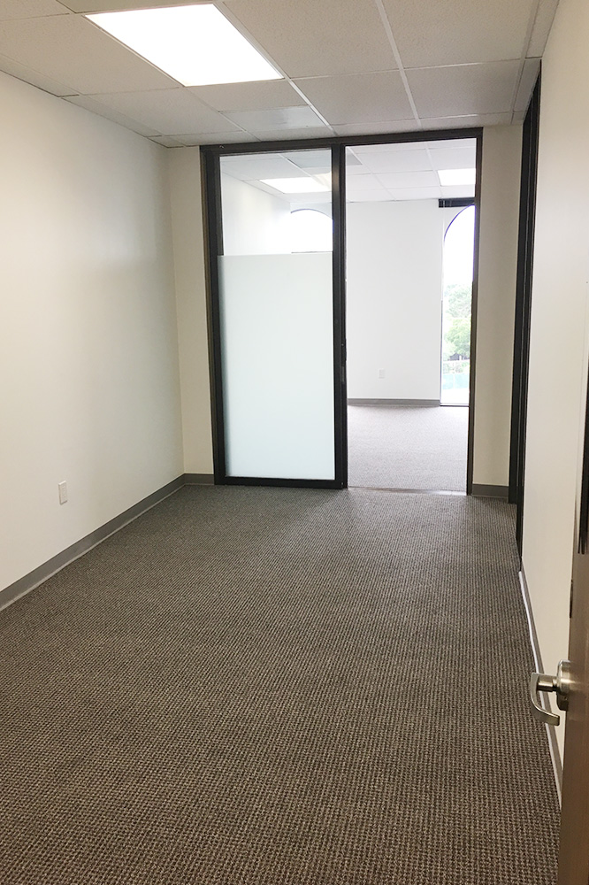 6201 Bonhomme Road - 18x475N-sm