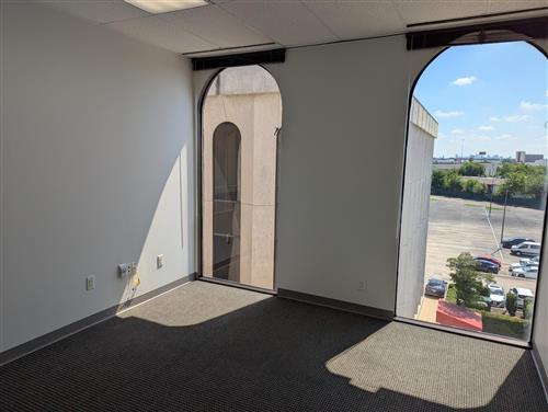 6201 Bonhomme Road - 18x482S-sm