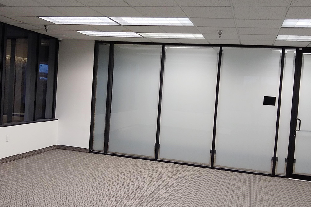 8330-8360 Lyndon B Johnson Fwy - 180xA235-sm