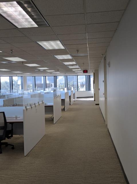 8330-8360 Lyndon B Johnson Fwy - 180xA400-sm