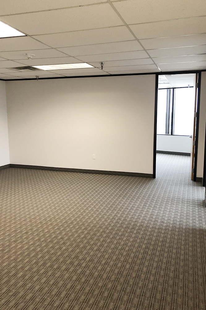 8330-8360 Lyndon B Johnson Fwy - 180xB1025-sm