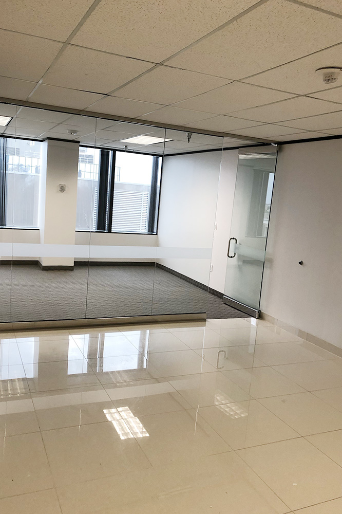 8330-8360 Lyndon B Johnson Fwy - 180xB1025-sm