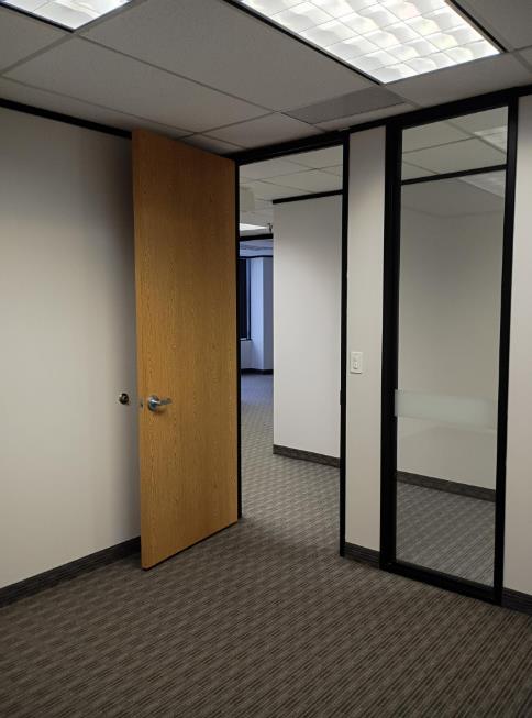 8330-8360 Lyndon B Johnson Fwy - 180xB1187-sm