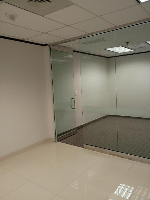 8330-8360 Lyndon B Johnson Fwy - 180xB1187-sm