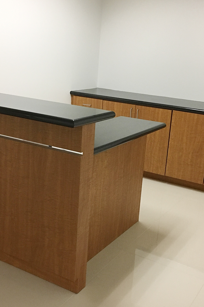 8330-8360 Lyndon B Johnson Fwy - 180xB280-sm