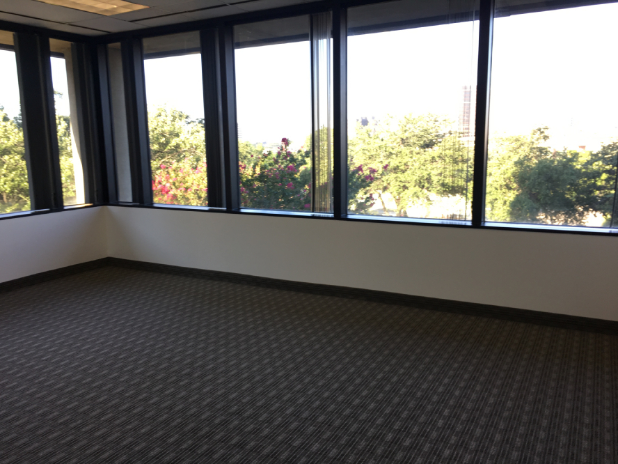 8330-8360 Lyndon B Johnson Fwy - 180xB290-sm