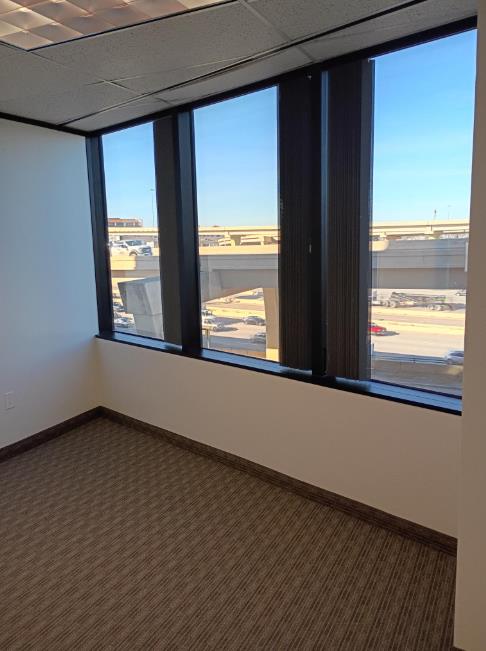 8330-8360 Lyndon B Johnson Fwy - 180xB330-sm