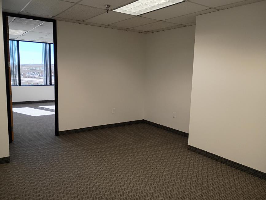 8330-8360 Lyndon B Johnson Fwy - 180xB535-sm