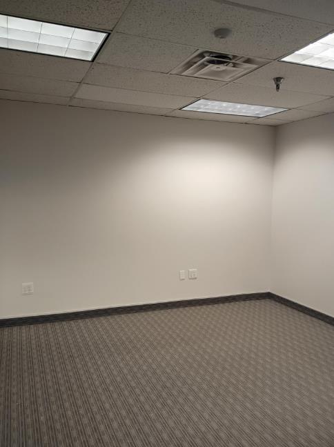 8330-8360 Lyndon B Johnson Fwy - 180xB550-sm