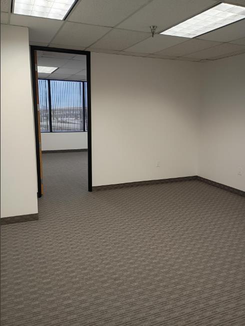 8330-8360 Lyndon B Johnson Fwy - 180xB575-sm