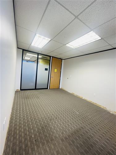 8330-8360 Lyndon B Johnson Fwy - 180xB624-sm