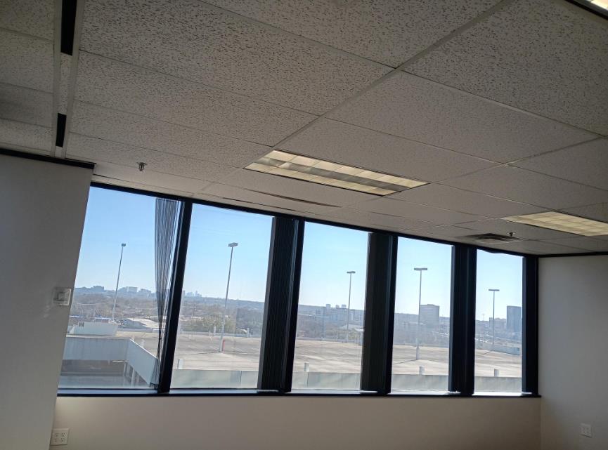 8330-8360 Lyndon B Johnson Fwy - 180xB678-sm