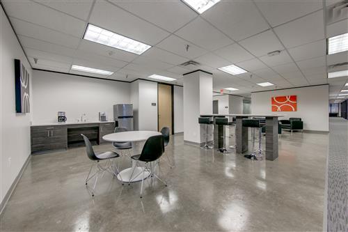 8330-8360 Lyndon B Johnson Fwy - 180xB684-sm