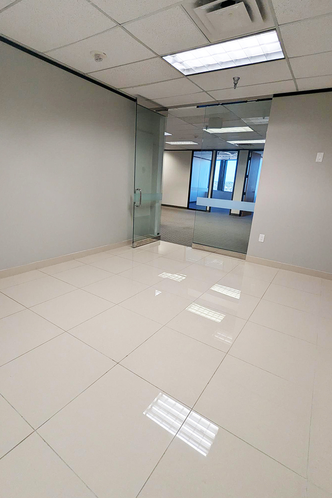 8330-8360 Lyndon B Johnson Fwy - 180xB705-sm