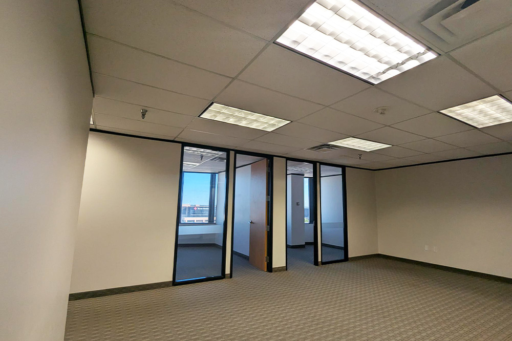 8330-8360 Lyndon B Johnson Fwy - 180xB705-sm