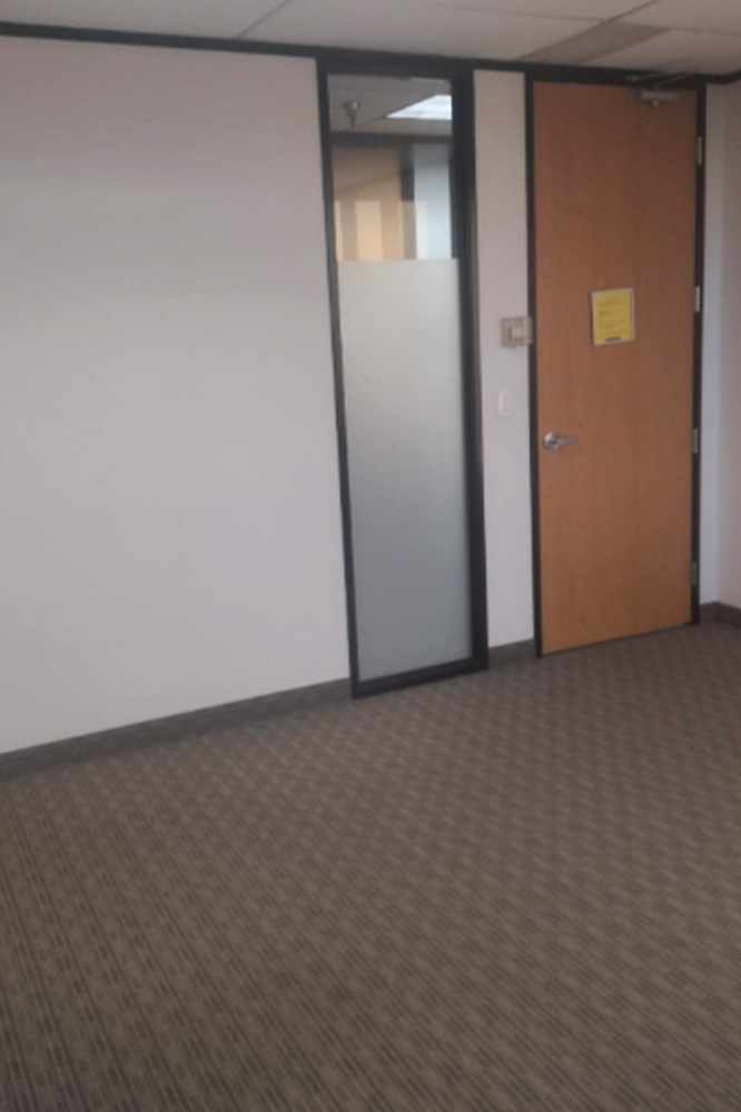 8330-8360 Lyndon B Johnson Fwy - 180xB733-sm