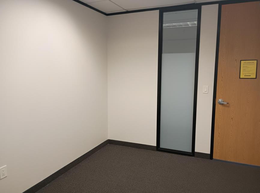 8330-8360 Lyndon B Johnson Fwy - 180xB739-sm