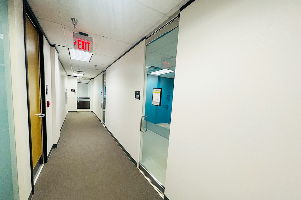 8330-8360 Lyndon B Johnson Fwy - 180xB765-sm