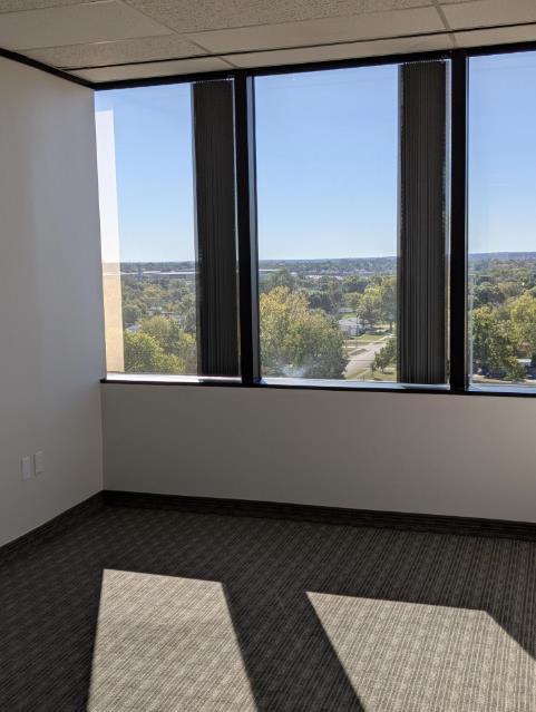 8330-8360 Lyndon B Johnson Fwy - 180xB835-sm