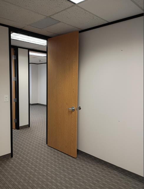 8330-8360 Lyndon B Johnson Fwy - 180xB850-sm