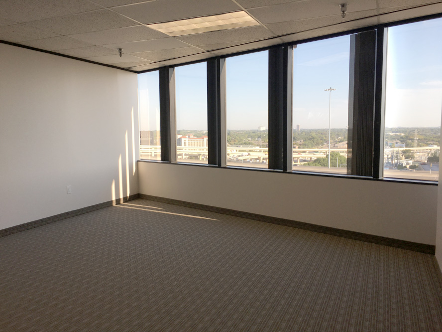 8330-8360 Lyndon B Johnson Fwy - 180xB875-sm