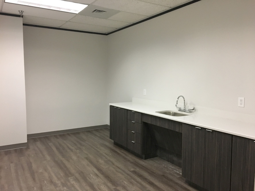 8330-8360 Lyndon B Johnson Fwy - 180xB875-sm