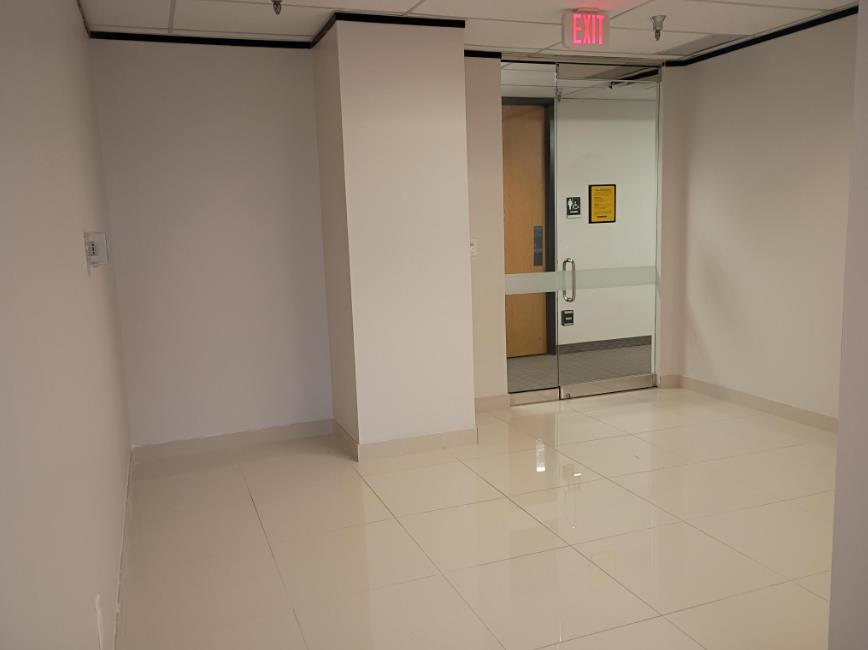 8330-8360 Lyndon B Johnson Fwy - 180xB935-sm