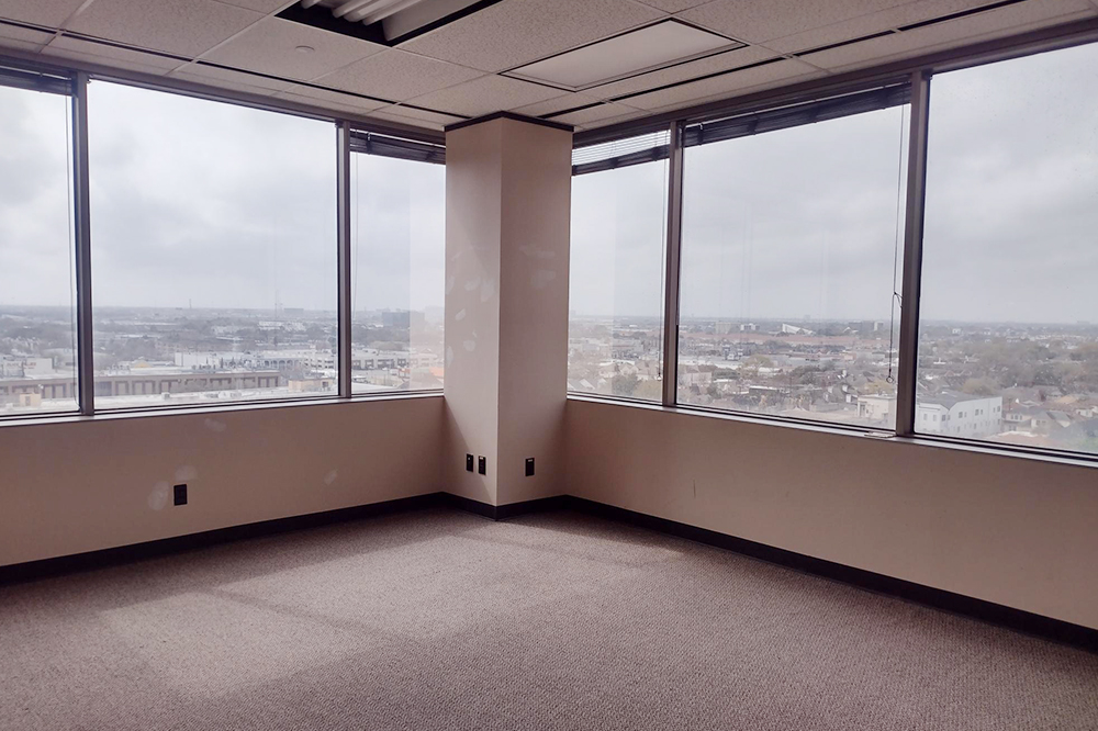 2401 Fountain View Dr - 1941x1010-sm