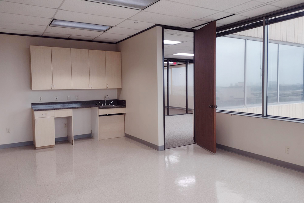 2401 Fountain View Dr - 1941x610.01-sm