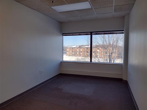 75 Executive Drive - 198x313D-sm